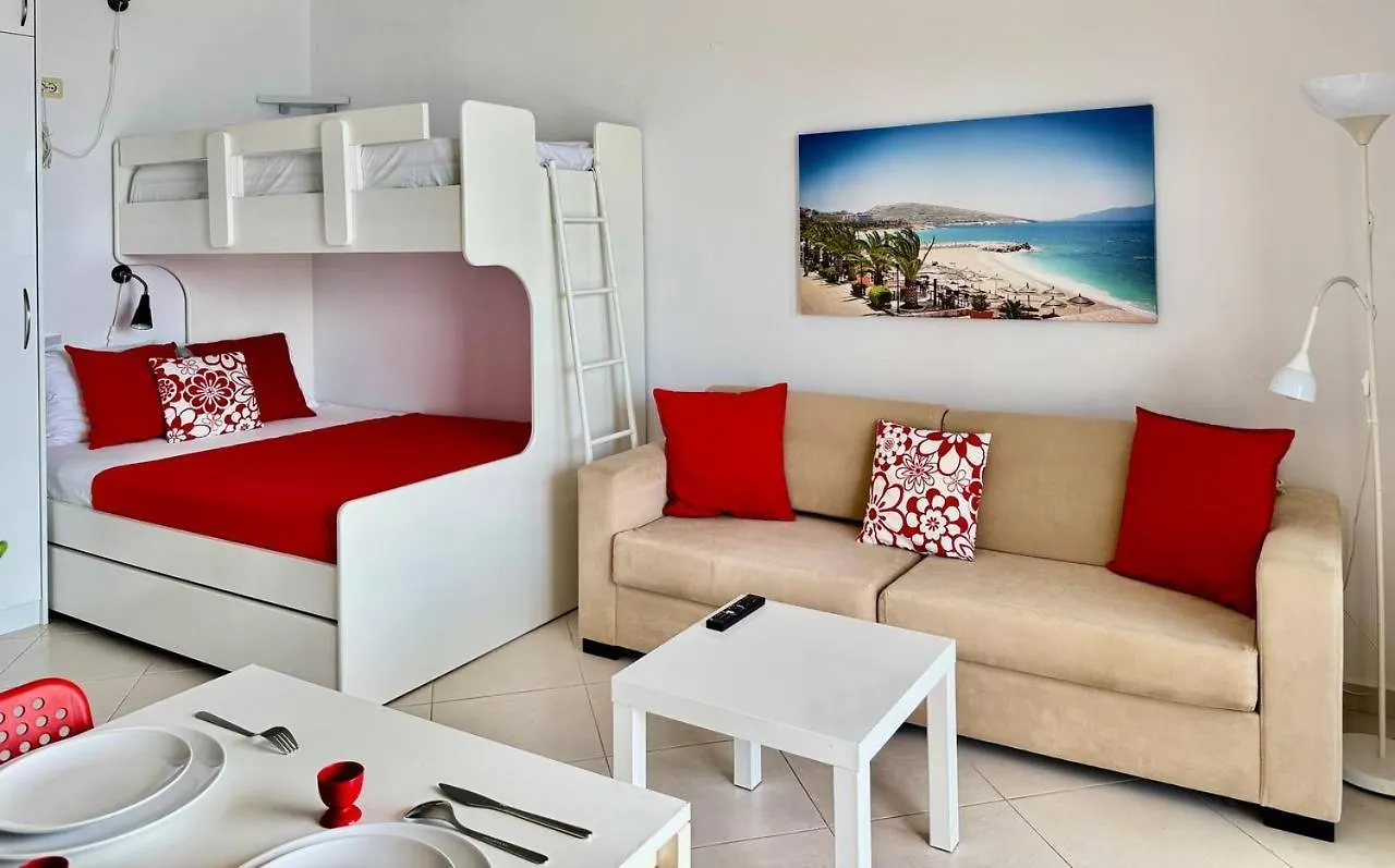 Red Berry Apartment Sarandë Albania