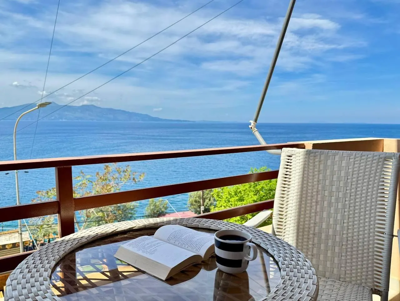 Red Berry Apartment Sarandë 0*,  Albania